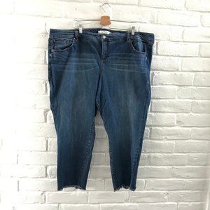 Torrid Plus Size 28 Waist 48 Crop SKINNY Jeans STRETCH Raw Hem Casual